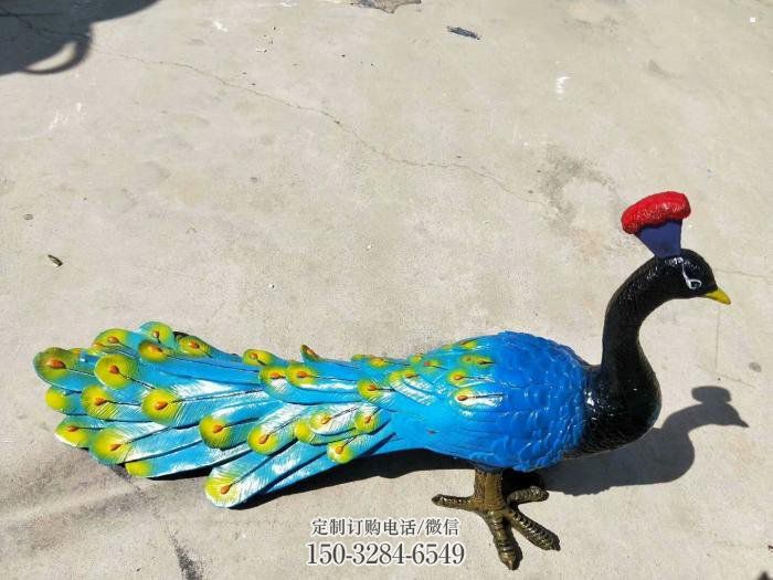 衡阳彩绘孔雀雕塑制作选用,景区案例,动物美陈雕塑 衡阳彩绘孔雀雕塑制作选用,景区案例,动物美陈雕塑